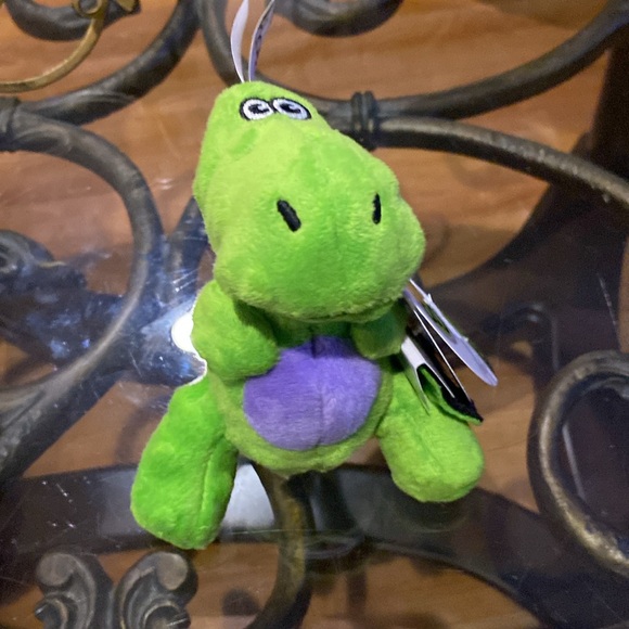 - Brand New Small Dog Toy With Squeaker. - Picture 2 of 5